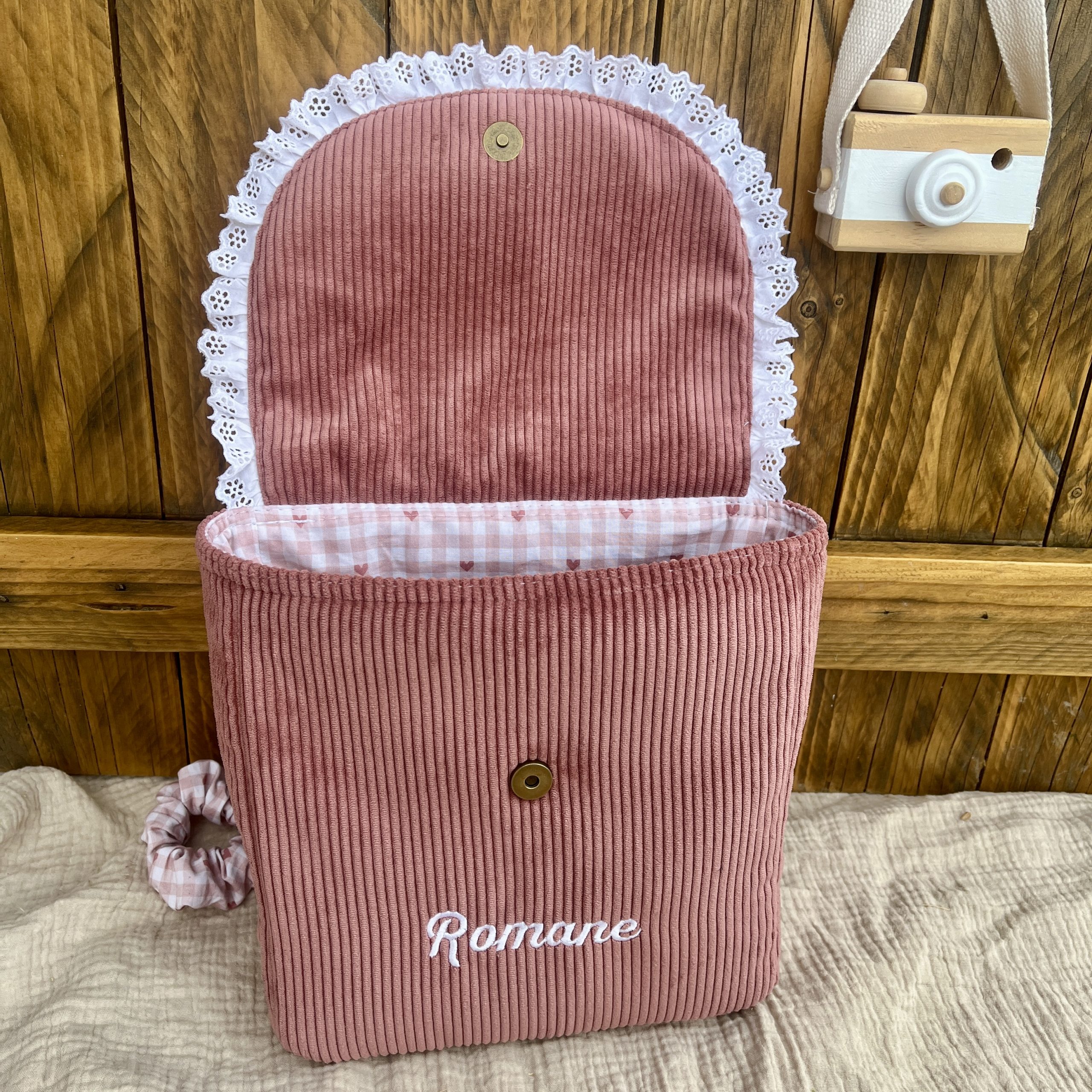Sac à dos maternelle avec broderie anglaise – Image 3